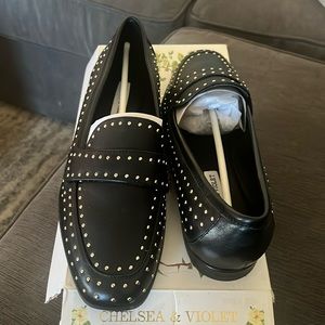 Chelsea & Violet Black Leather Lisle Studded Flats size 8